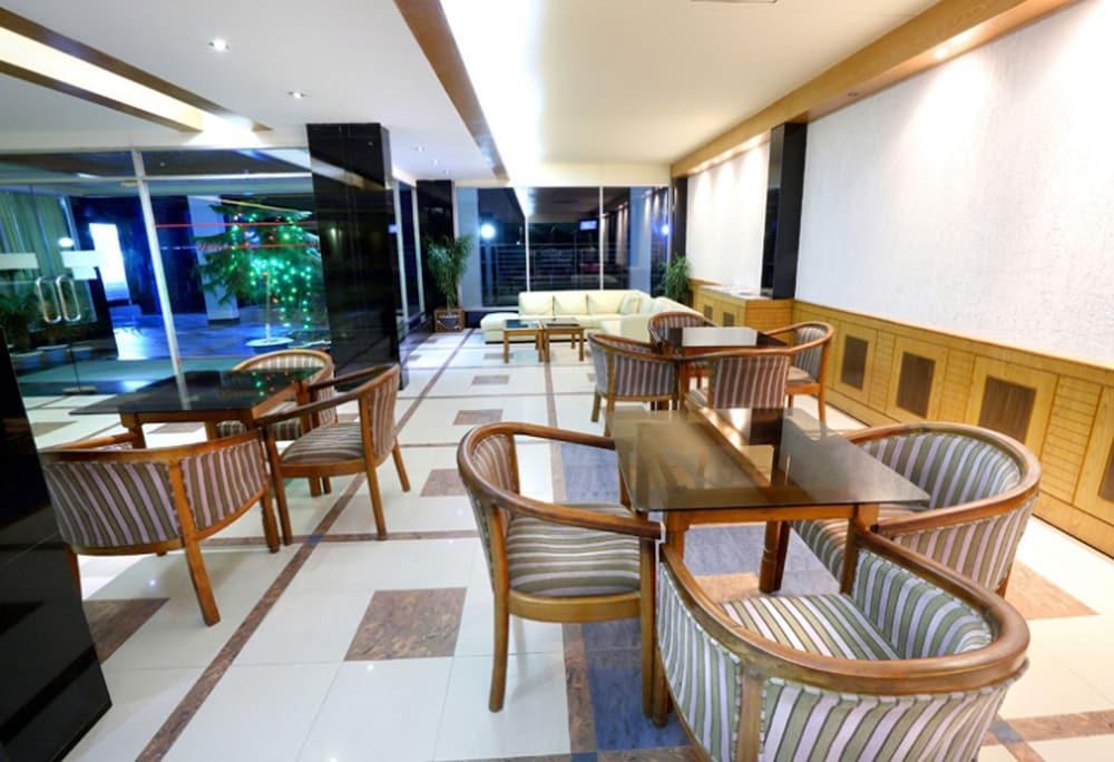 Uni Resort ค็อกเซสบาซาร์ ภายนอก รูปภาพ