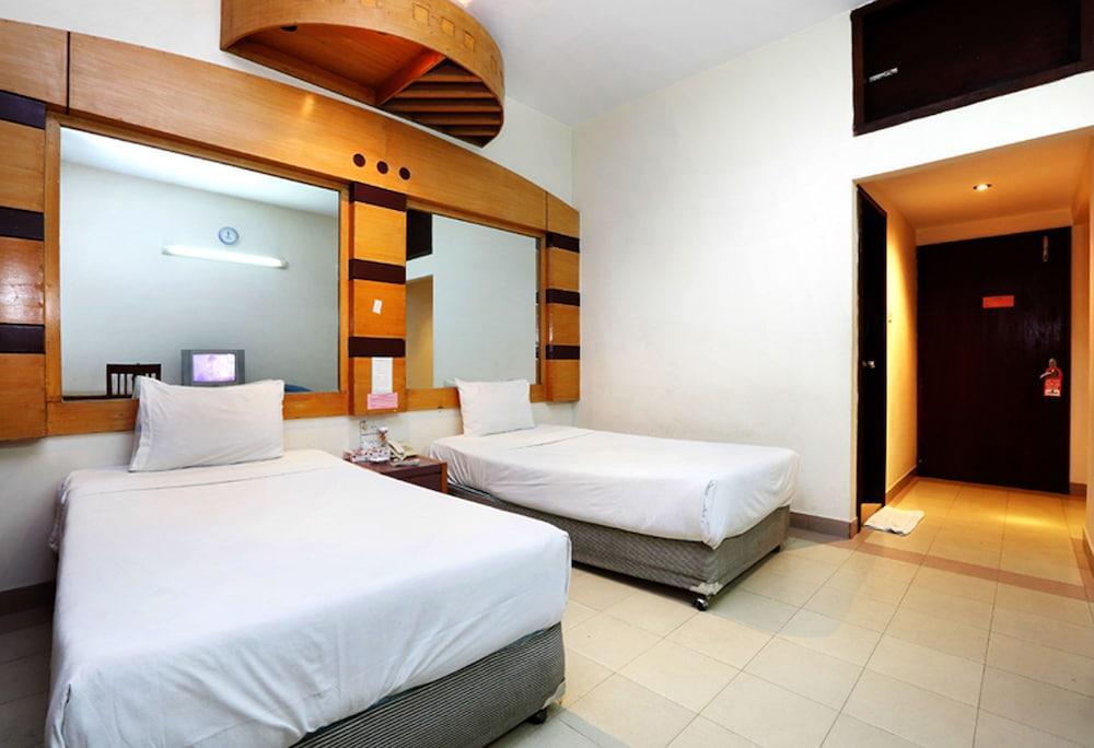 Uni Resort ค็อกเซสบาซาร์ ภายนอก รูปภาพ
