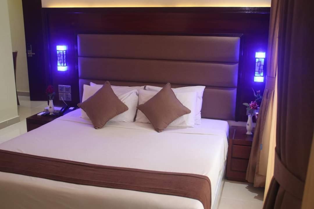 Uni Resort ค็อกเซสบาซาร์ ภายนอก รูปภาพ
